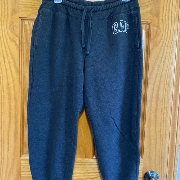 GAP Women’s Sweatpants/Joggers. - Picture 4 of 4